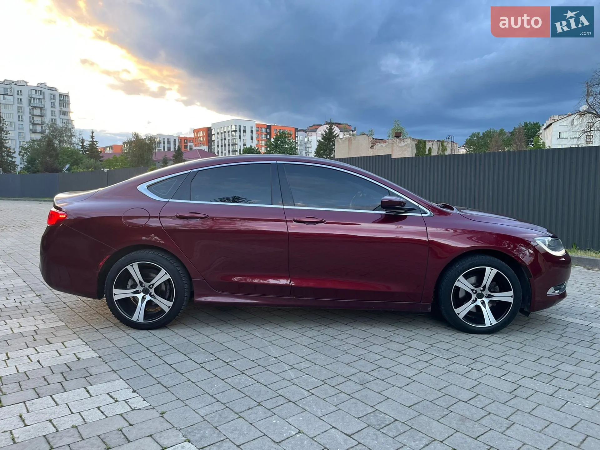 2015 Chrysler 200 - мініатюра 32