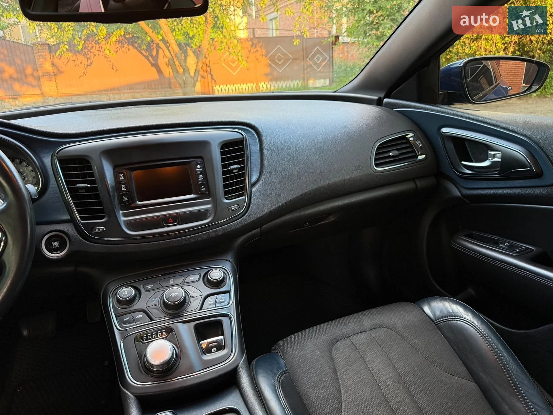 2014 Chrysler 200 - мініатюра 60
