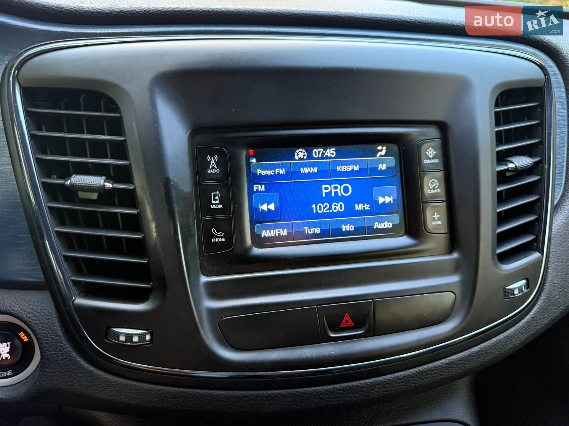2014 Chrysler 200 - мініатюра 67