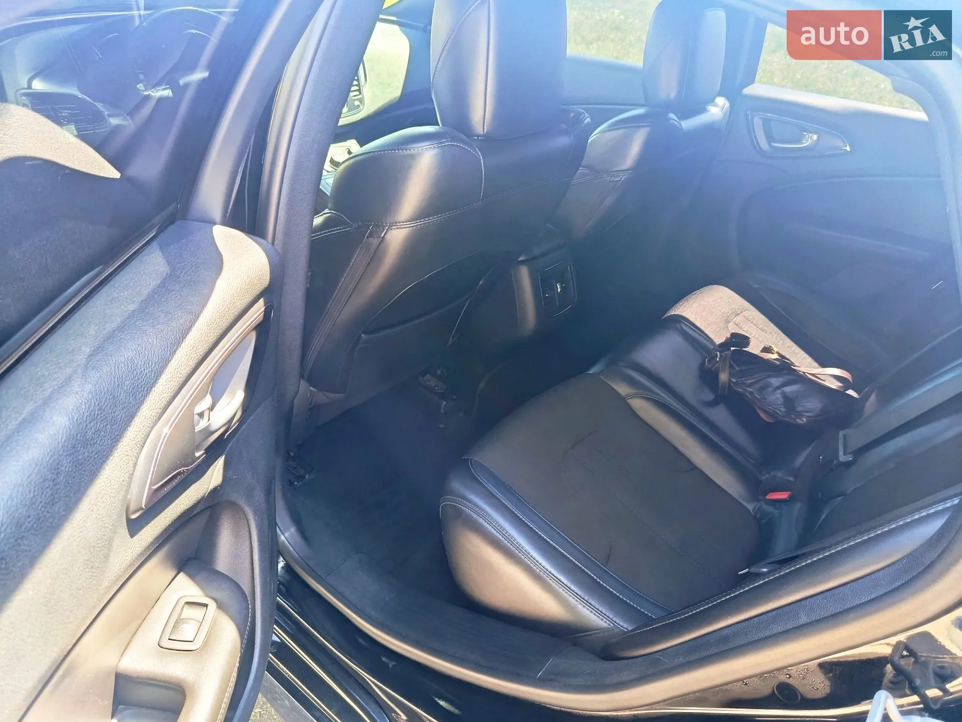 2015 Chrysler 200 - мініатюра 14