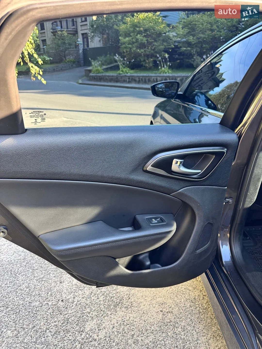 2016 Chrysler 200 - мініатюра 12