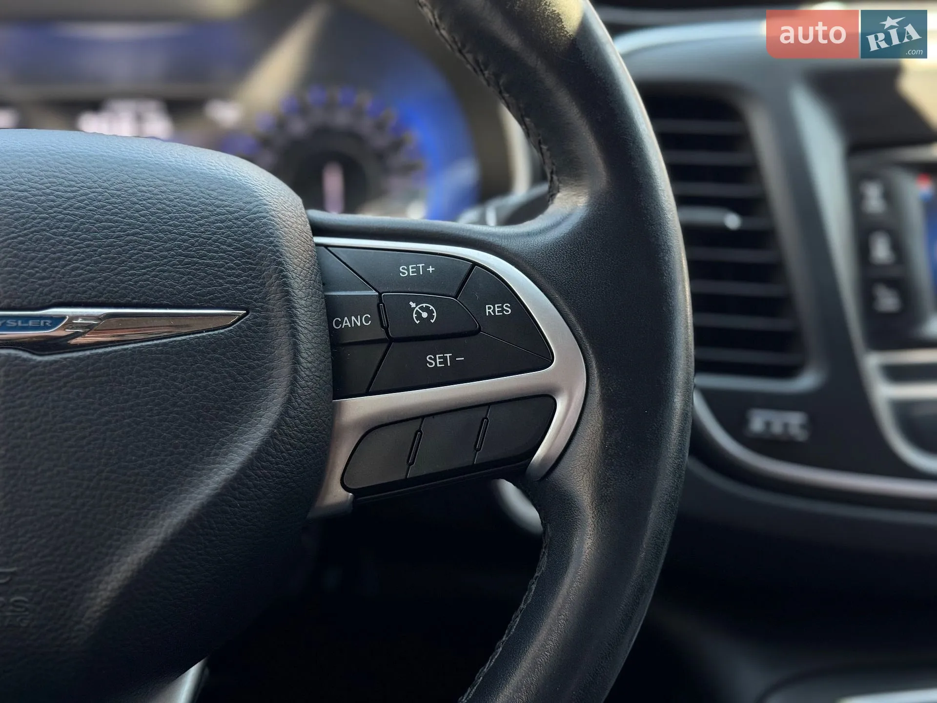 2014 Chrysler 200 - мініатюра 23