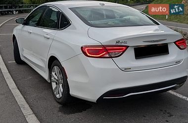Седан Chrysler 200 2015 в Тернополе
