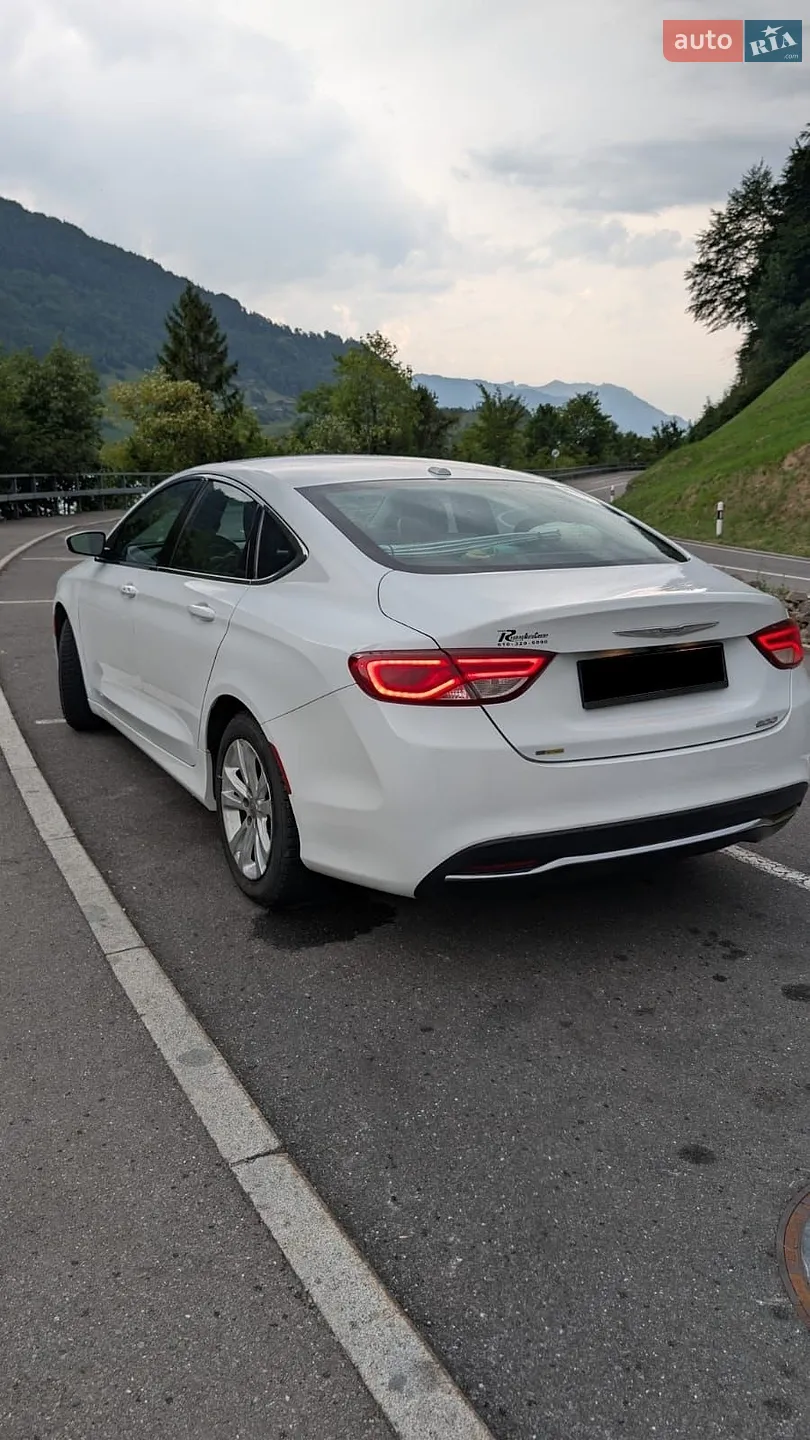 2015 Chrysler 200 - мініатюра 9