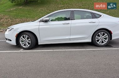Седан Chrysler 200 2015 в Тернополе