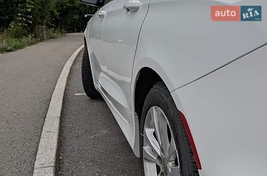 Седан Chrysler 200 2015 в Тернополе