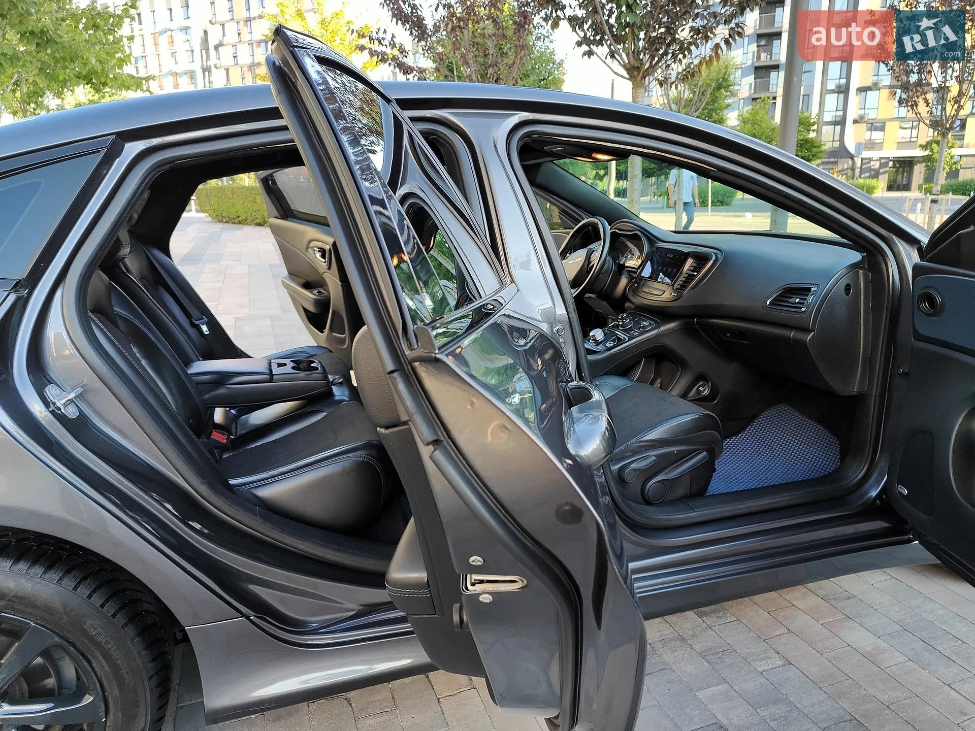 2014 Chrysler 200 - мініатюра 30