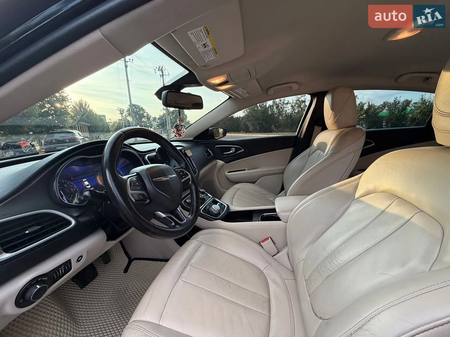 2016 Chrysler 200 - мініатюра 7
