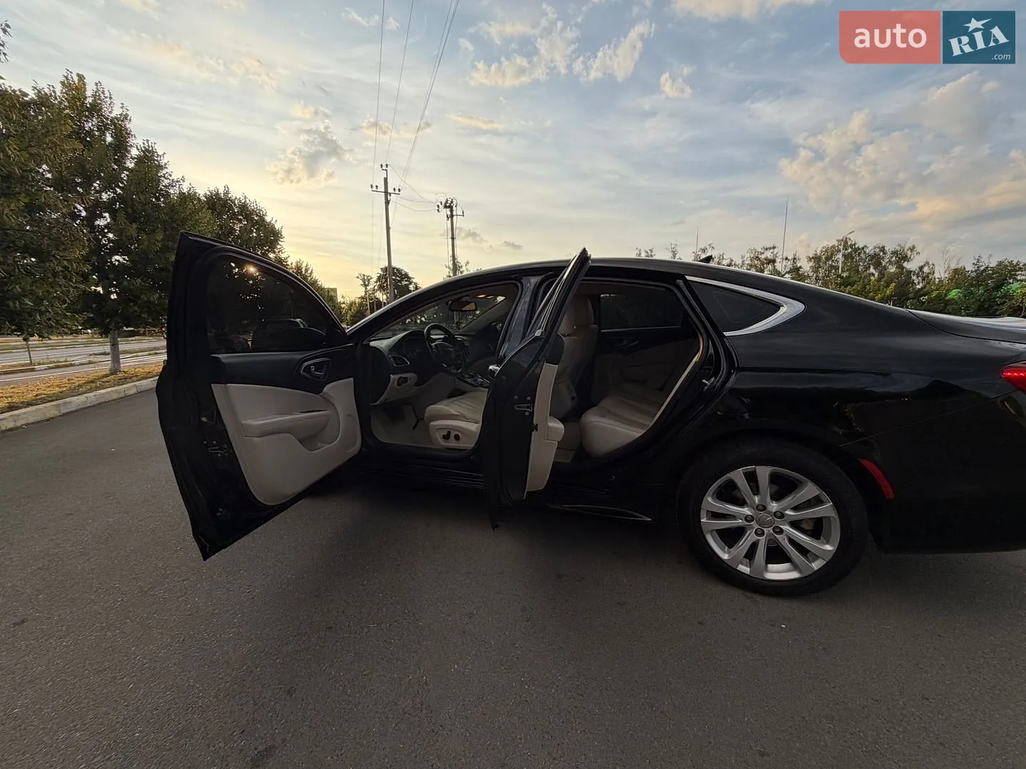 2016 Chrysler 200 - мініатюра 13