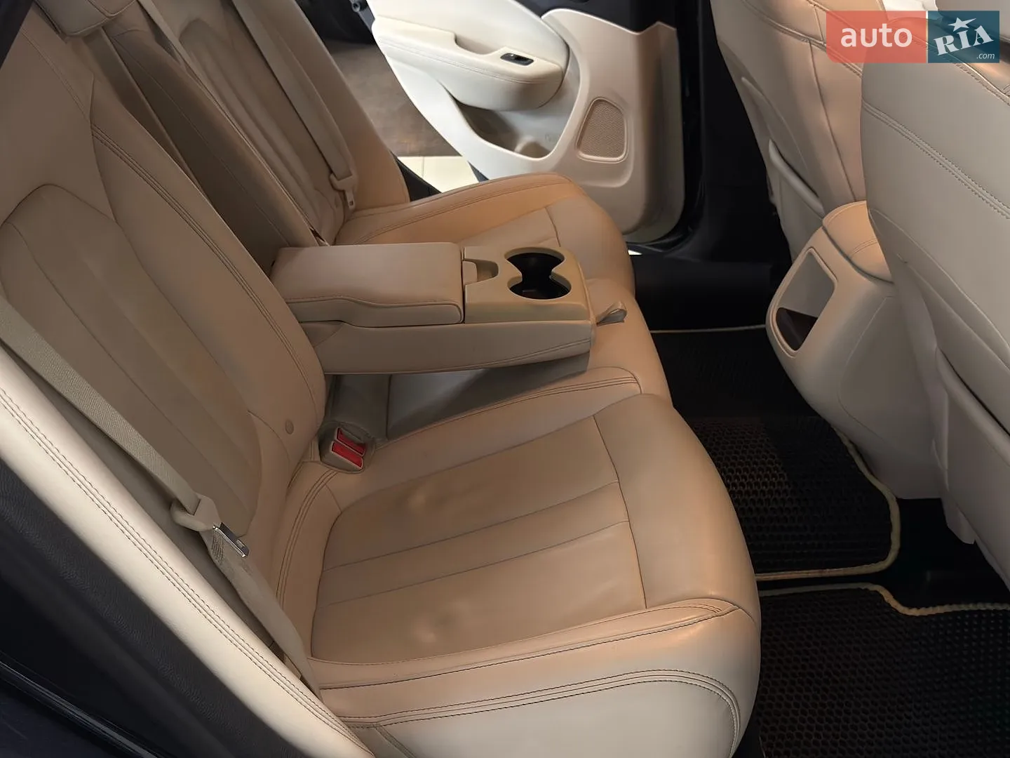 2016 Chrysler 200 - мініатюра 28