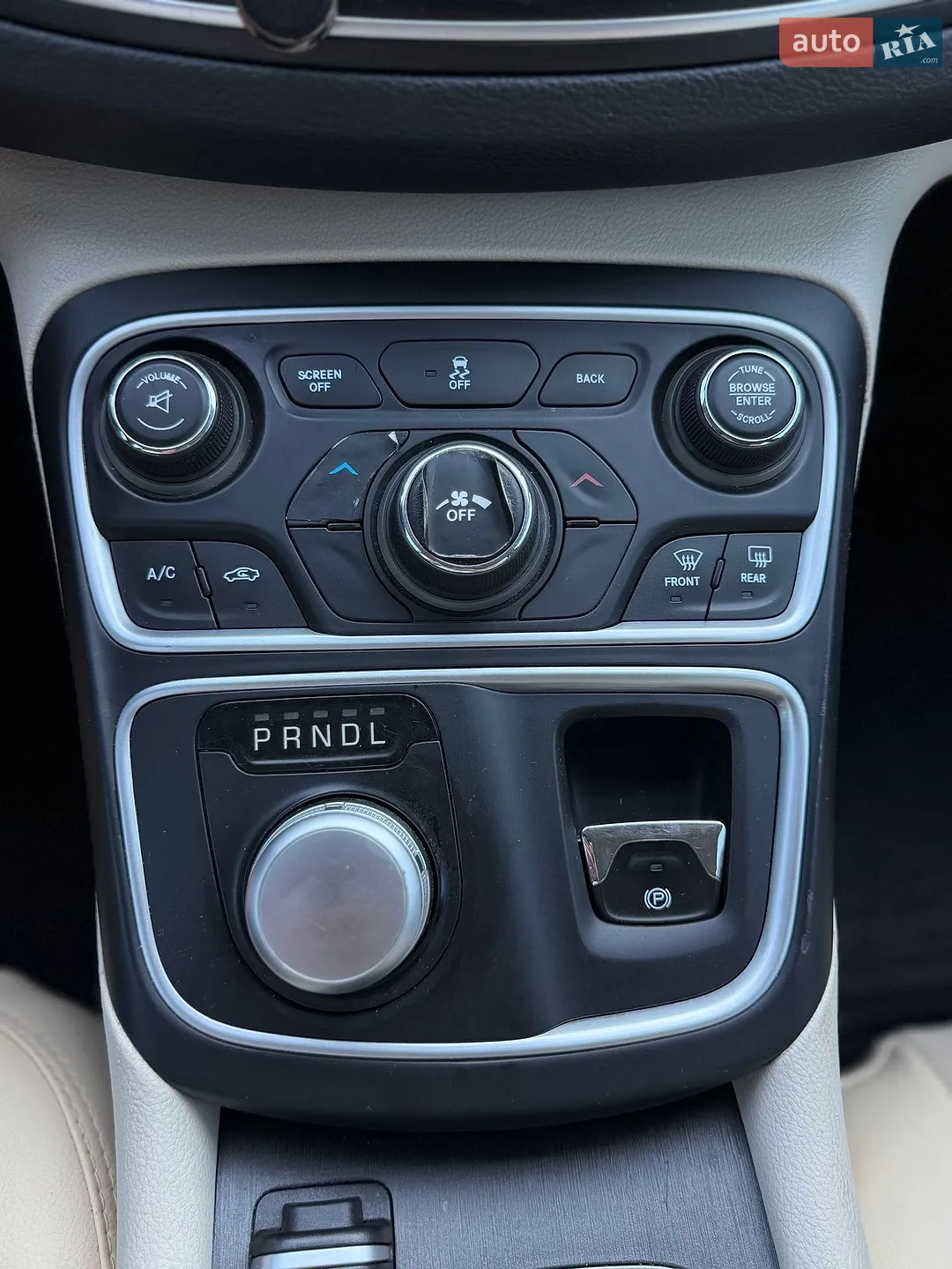 2016 Chrysler 200 - мініатюра 19