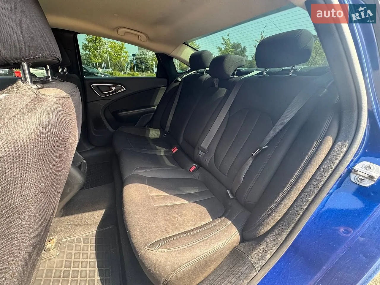 2014 Chrysler 200 - мініатюра 9