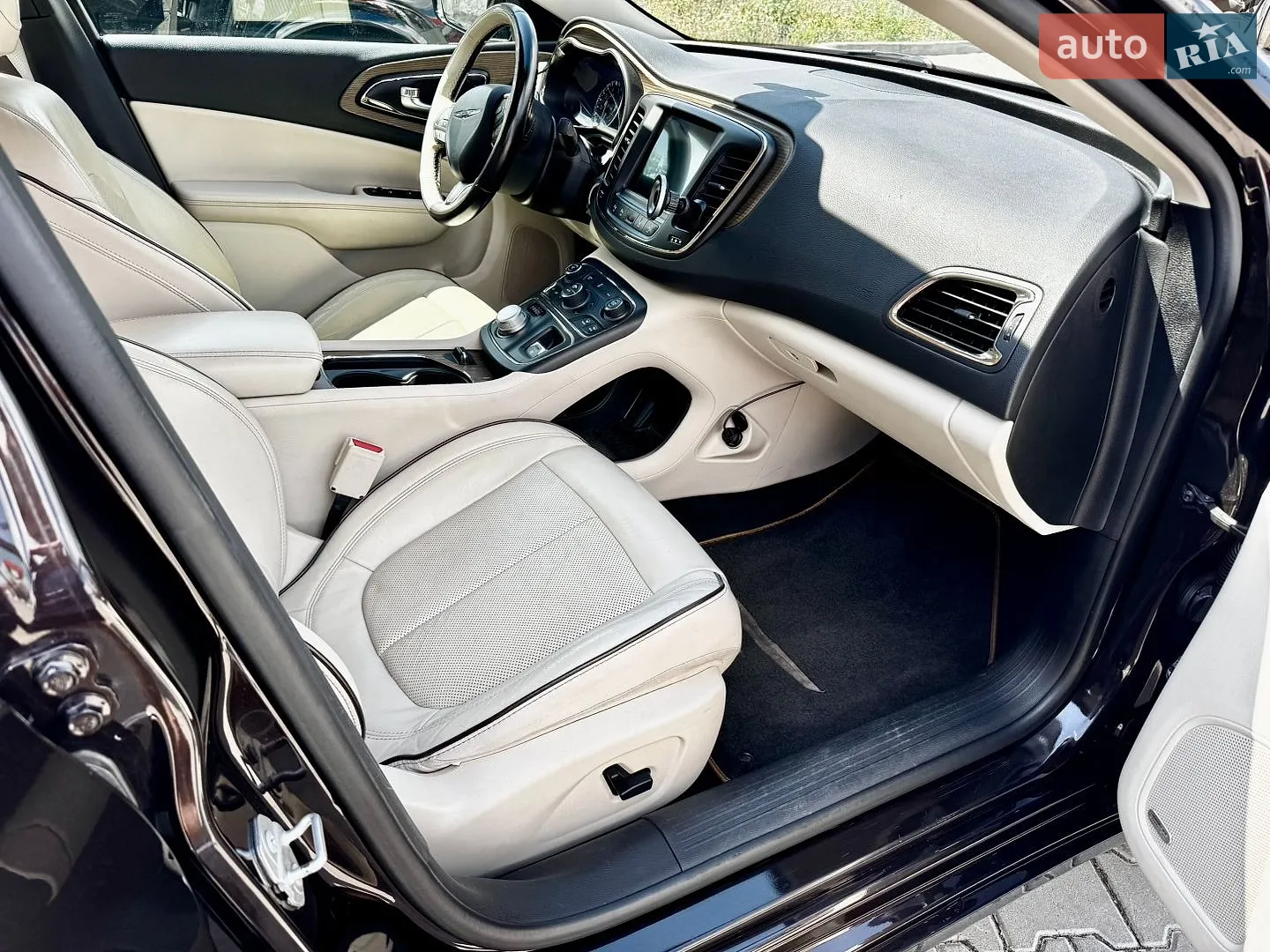 2014 Chrysler 200 - мініатюра 10