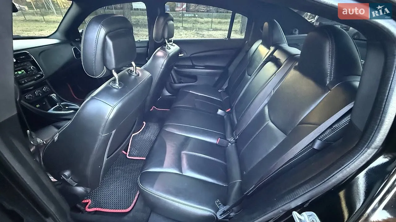 2013 Chrysler 200 - мініатюра 9