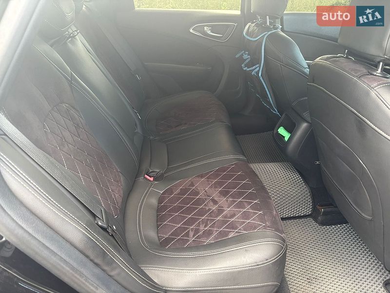 Седан Chrysler 200 2015 в Киеве фото 11 Седан Chrysler 200 2015 в Киеве