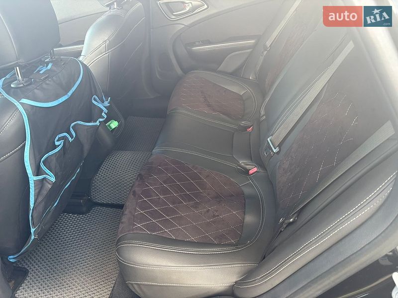 Седан Chrysler 200 2015 в Киеве фото 9 Седан Chrysler 200 2015 в Киеве
