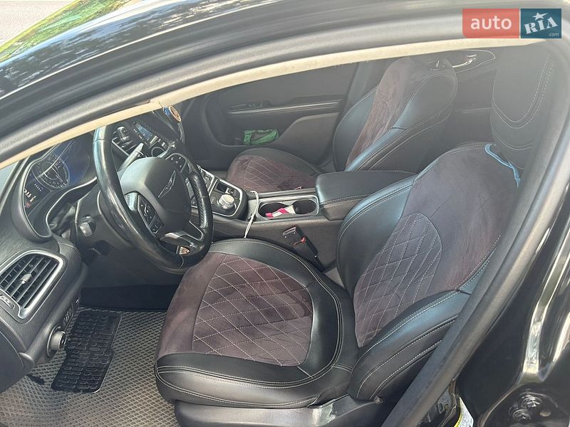 Седан Chrysler 200 2015 в Киеве фото 14 Седан Chrysler 200 2015 в Киеве