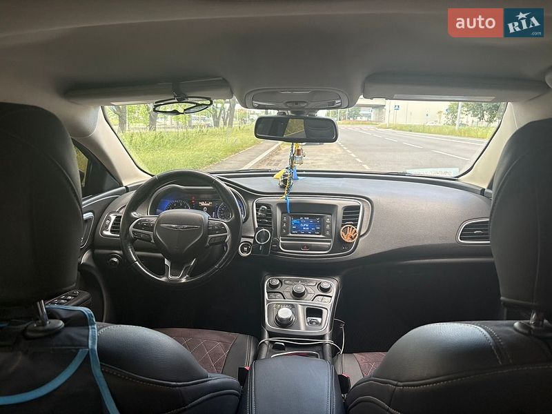 Седан Chrysler 200 2015 в Киеве фото 16 Седан Chrysler 200 2015 в Киеве