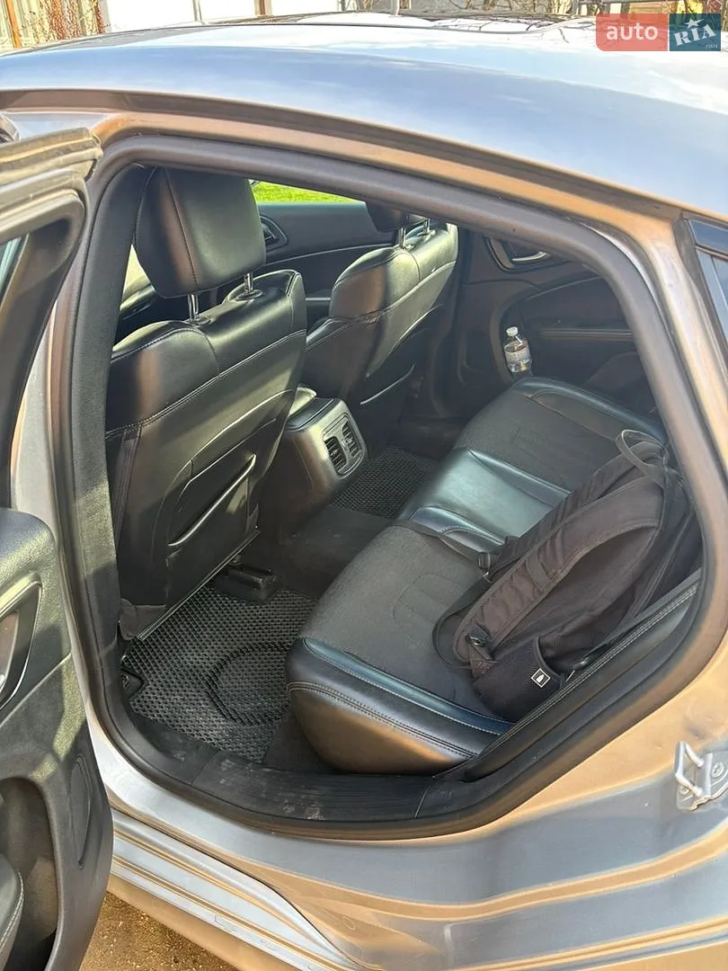 2015 Chrysler 200 - мініатюра 6