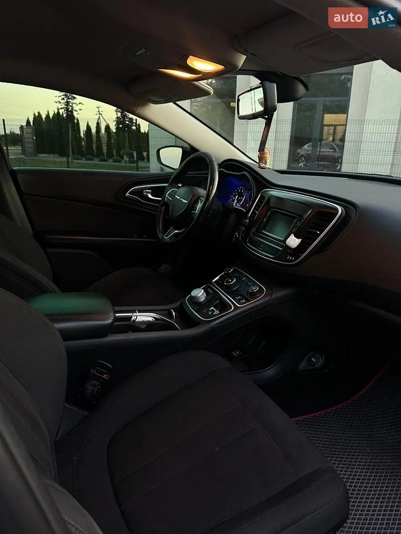 2015 Chrysler 200 - мініатюра 9