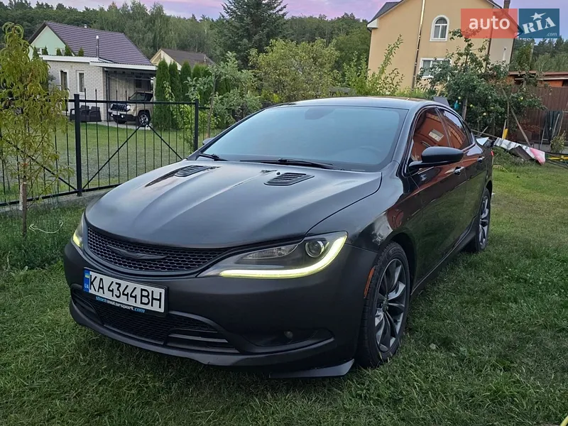 Chrysler 200 2016