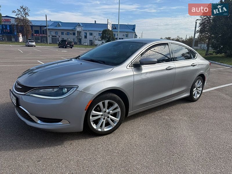 Седан Chrysler 200 2015 в Житомире
