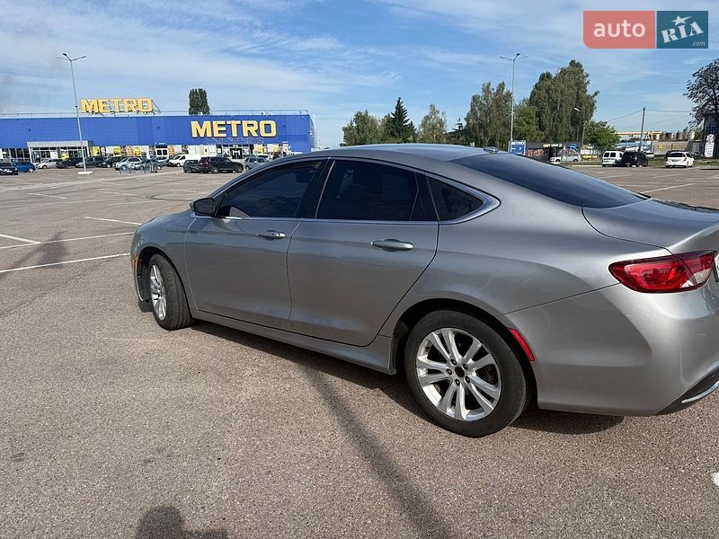 Седан Chrysler 200 2015 в Житомире