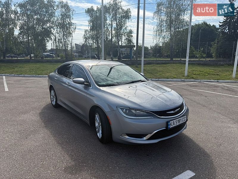 Седан Chrysler 200 2015 в Житомире