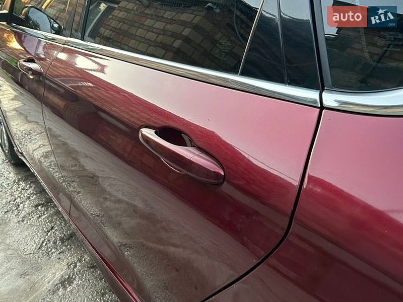 Седан Chrysler 200 2015 в Василькові
