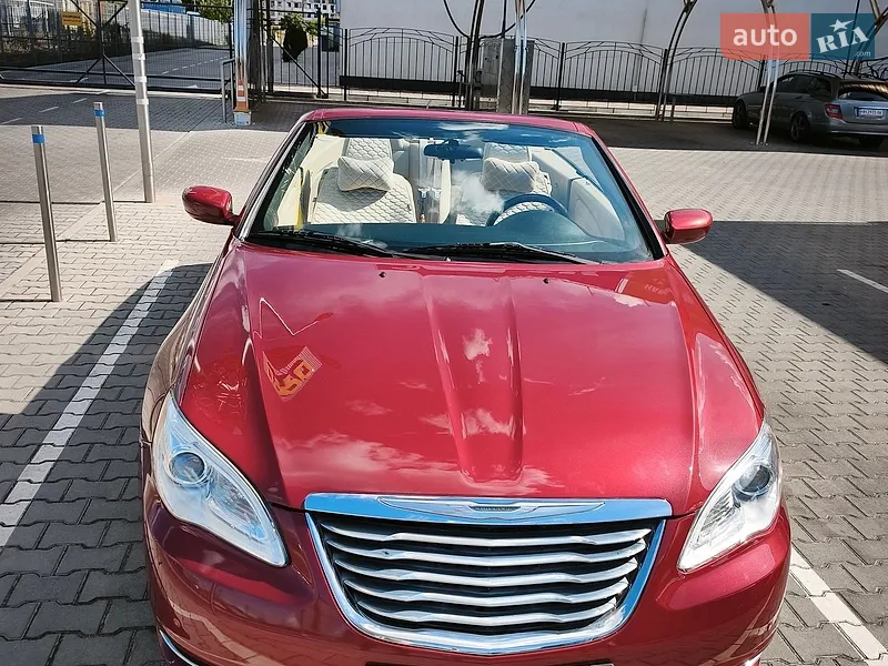 Chrysler 200 2012