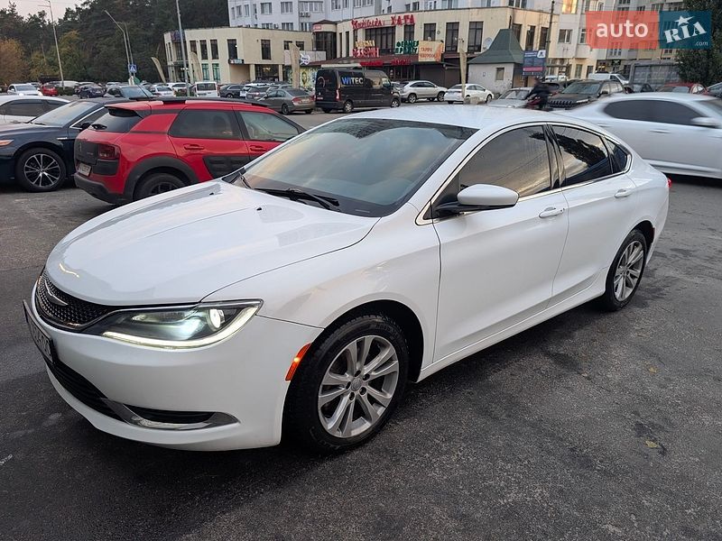Седан Chrysler 200 2014 в Киеве