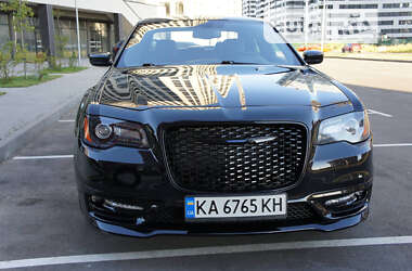 Седан Chrysler 300 S 2013 в Киеве