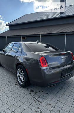 Седан Chrysler 300 S 2018 в Львові