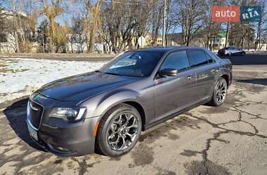 Седан Chrysler 300 S 2016 в Львові