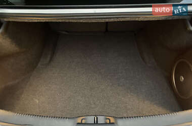 Седан Chrysler 300 S 2022 в 