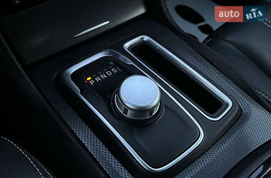 Седан Chrysler 300 S 2015 в 