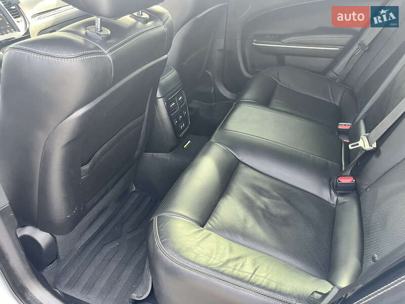 Седан Chrysler 300 S 2022 в Одесі