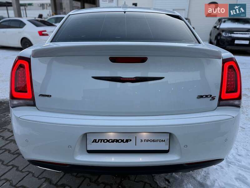 Седан Chrysler 300 S 2022 в Одессе