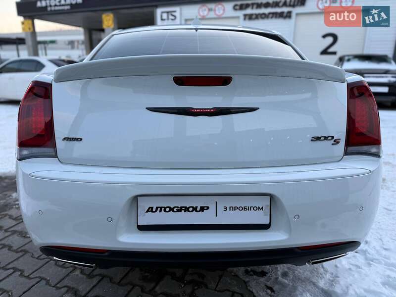 Седан Chrysler 300 S 2022 в Одессе