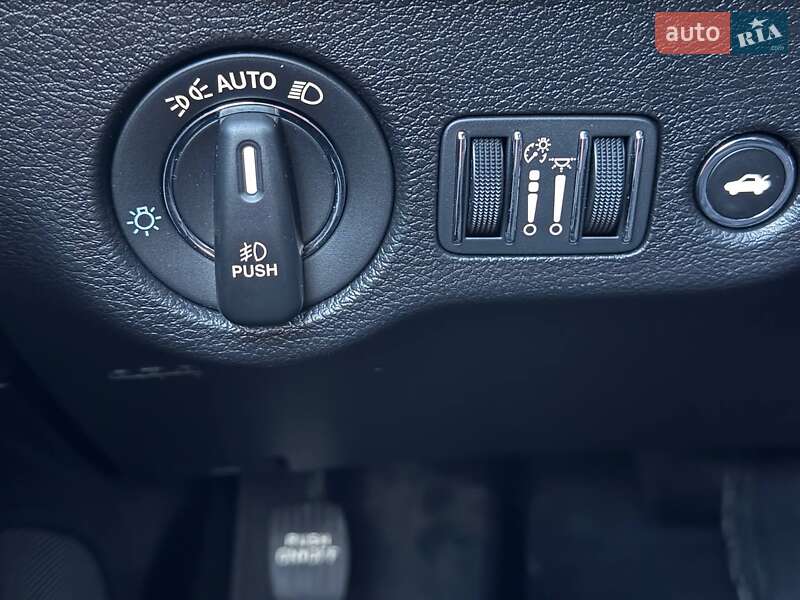 Седан Chrysler 300 S 2022 в Одессе