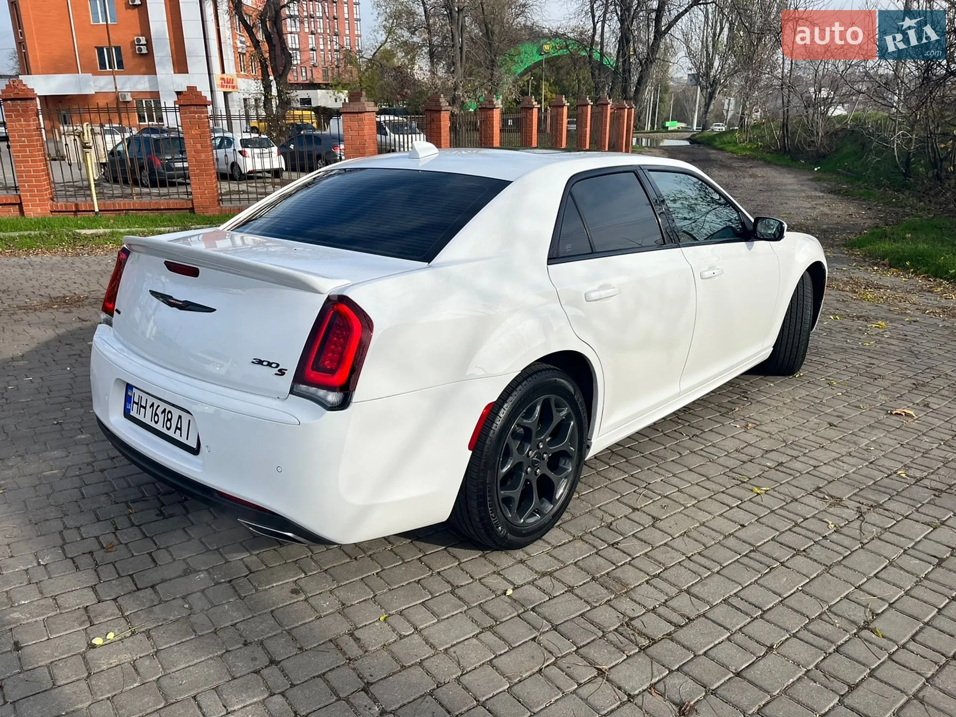 2022 Chrysler 300 - мініатюра 4