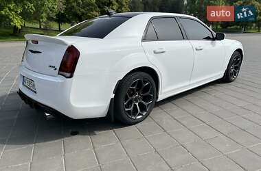 Седан Chrysler 300 2016 в Кременчуці