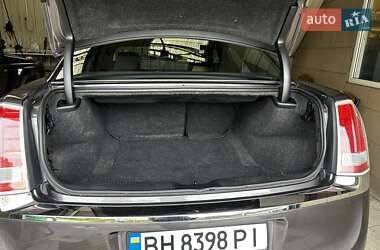 Седан Chrysler 300 2014 в 