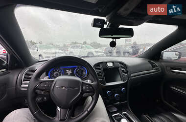 Седан Chrysler 300 2016 в 