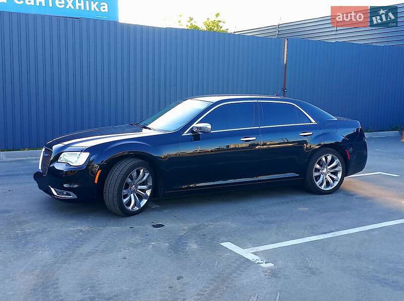 Chrysler 300 2017