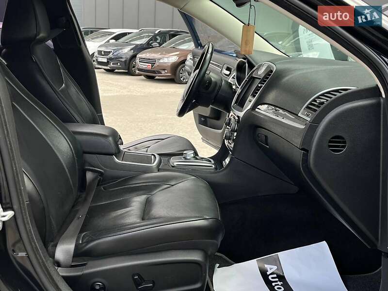 Седан Chrysler 300 2018 в Львове