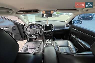 Седан Chrysler 300 2018 в 