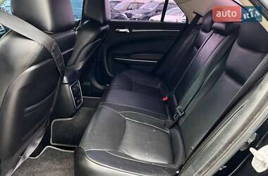 Седан Chrysler 300 2018 в 