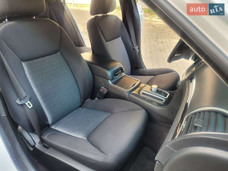 Седан Chrysler 300 2018 в Ивано-Франковске