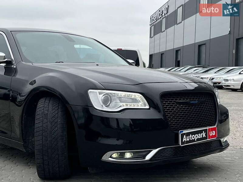 Седан Chrysler 300 2018 в Києві